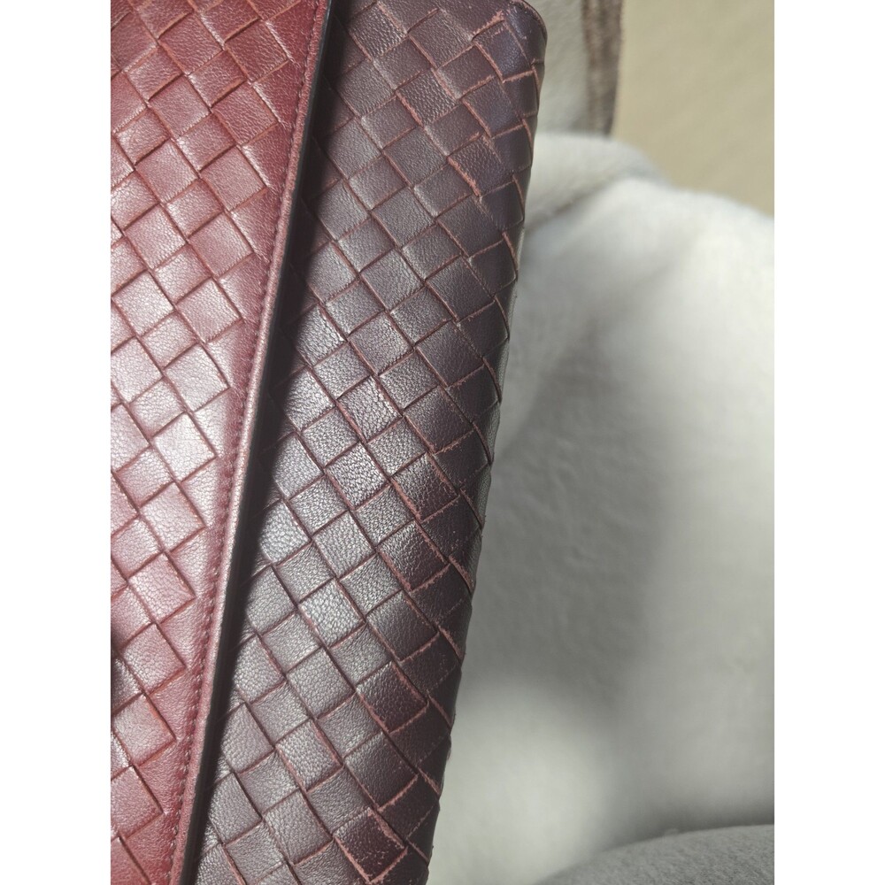 Dual Color Bottega Veneta Wallet with Entrupy Cert - Picture 10 of 10